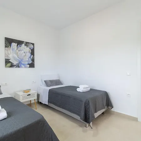 Blini By Posarellivillas Villa